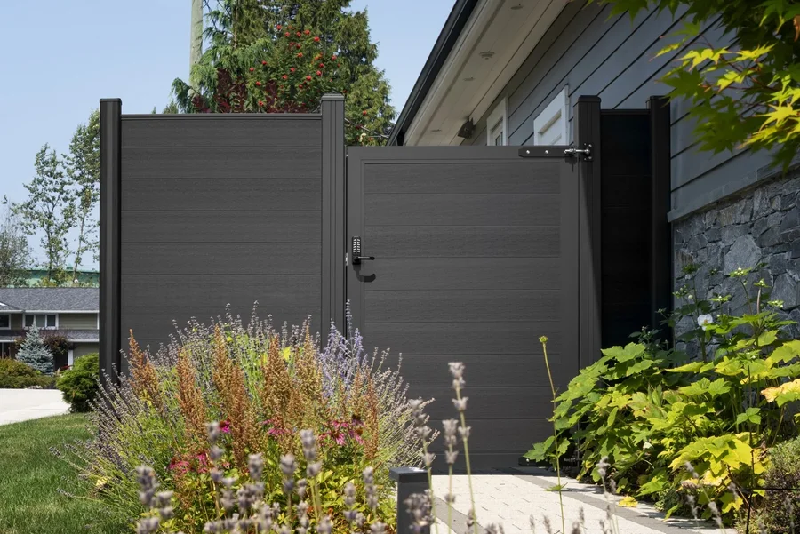 Onyx Black gate and composite posts at Garrow