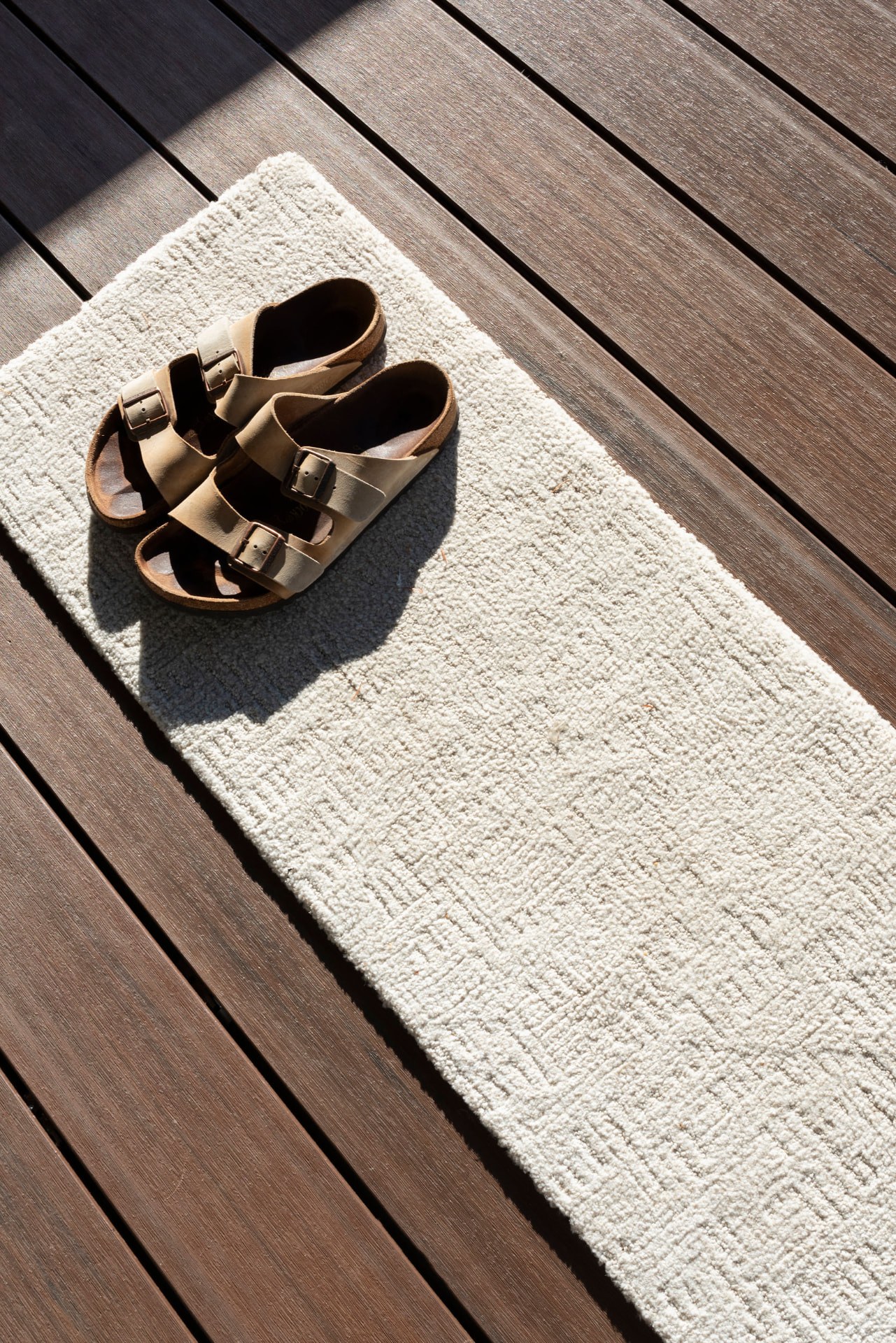 Essential Collection board texture in the sunlight.