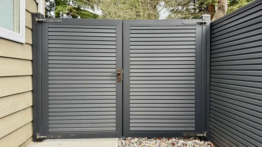 NeoLine Composite Gate (Slatted, Full Privacy, Privacy, Graphite)